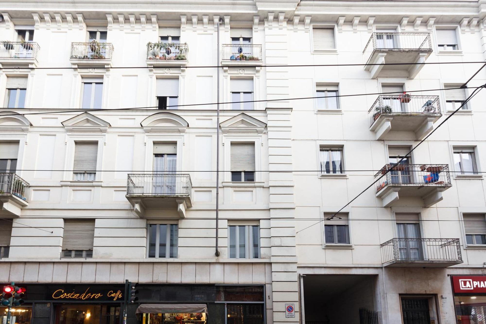 Renovated 3 Bedroom Apartment In The City Center Turin Exterior photo